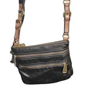 Vintage Fossil Black Pebbled Leather Explorer Triple Zip Black Crossbody Bag